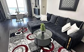 Beauty Of Marina In Our 2Br Aptmnt